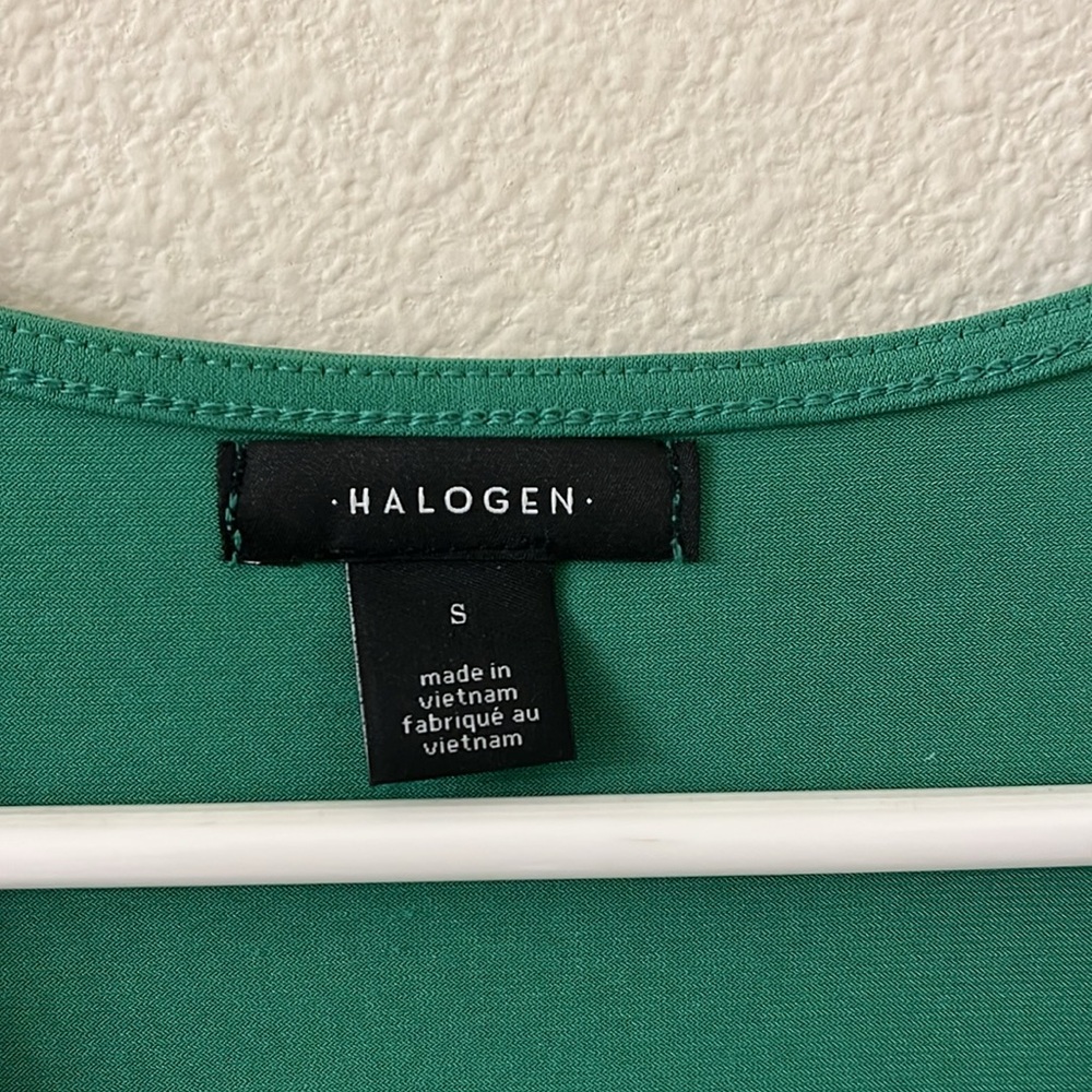 Halogen Green Top - Picture 2 of 3
